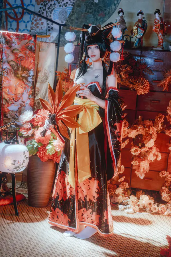 鹿八岁《死或生·女天狗》（71P + 1V）（2/71）