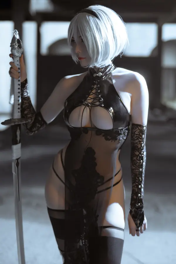 秋和柯基《2B》（25P）（2/25）