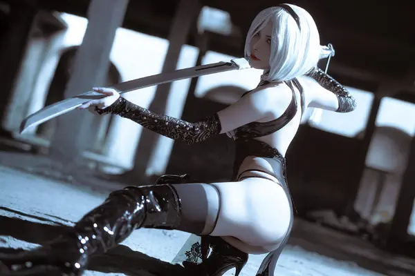 秋和柯基《2B》（25P）（5/25）