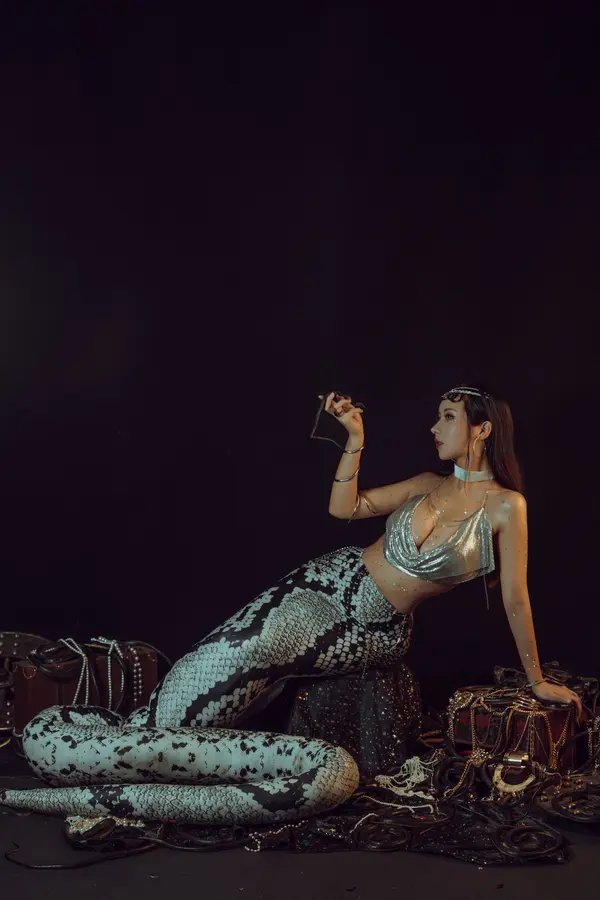 奶桃《蛇姬》（40P）（5/40）