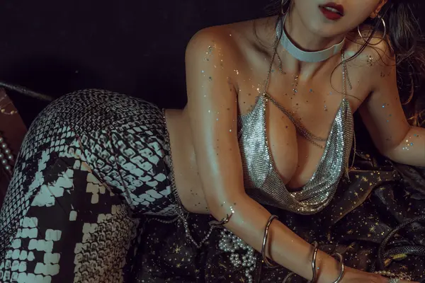 奶桃《蛇姬》（40P）（6/40）