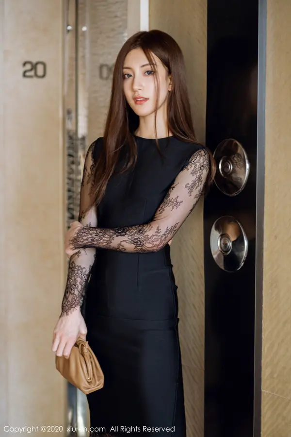 Vol. 02165 林文文yooki（71P）（5/71）