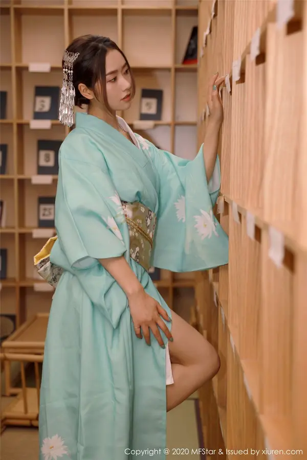 Vol. 0332 方子萱（73P）（4/73）