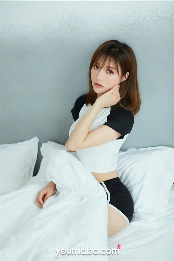 奶茶Emily（51P）（4/51）
