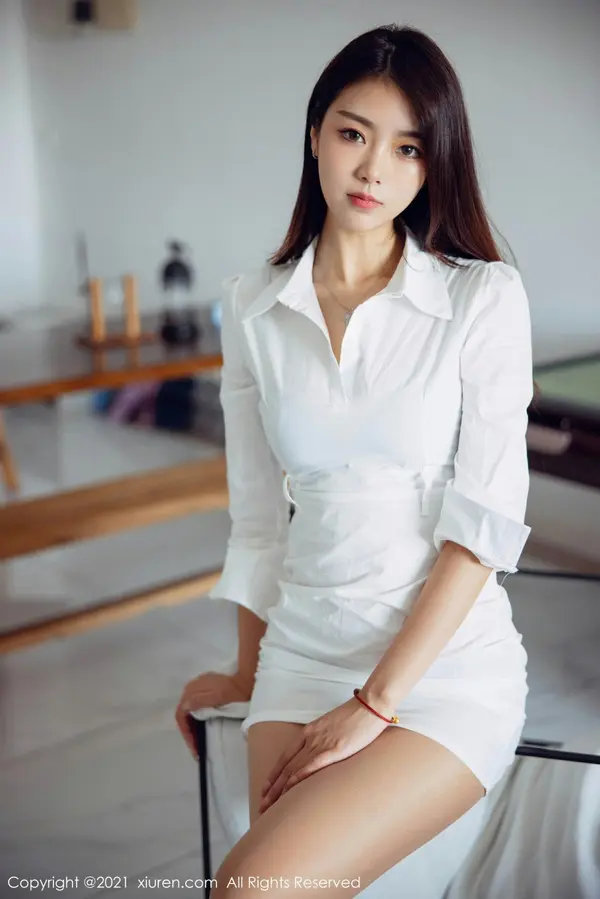 Vol. 04073 可乐Vicky（57P）（6/57）
