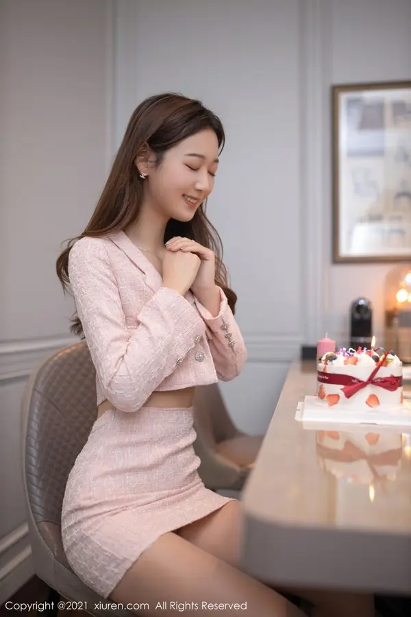 Vol. 04390 唐安琪（89P）（3/89）