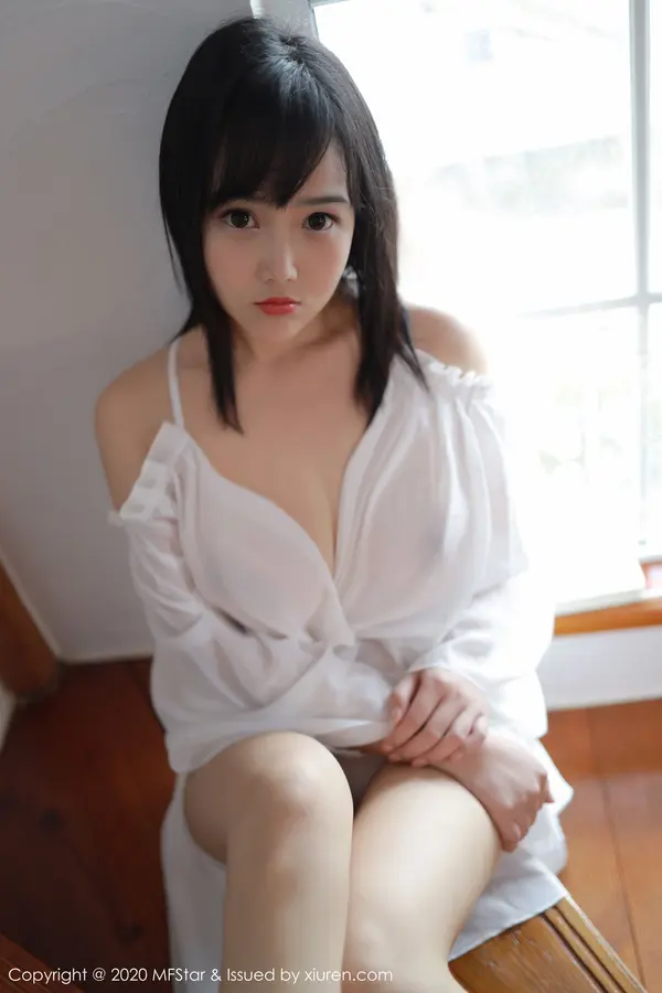 Vol. 0260 徐微微mia（51P）（2/51）