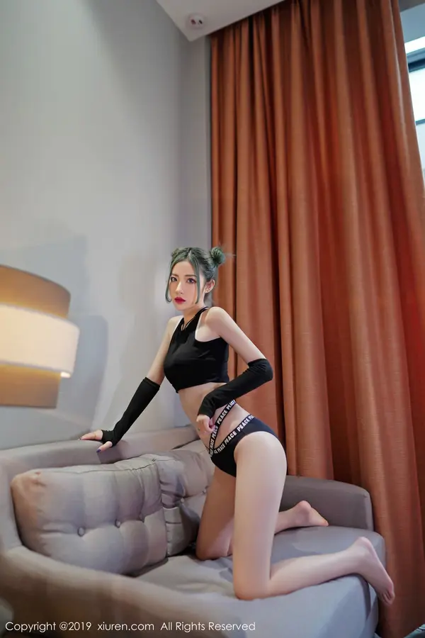 Vol. 01644 贾诗晗（51P）（5/51）