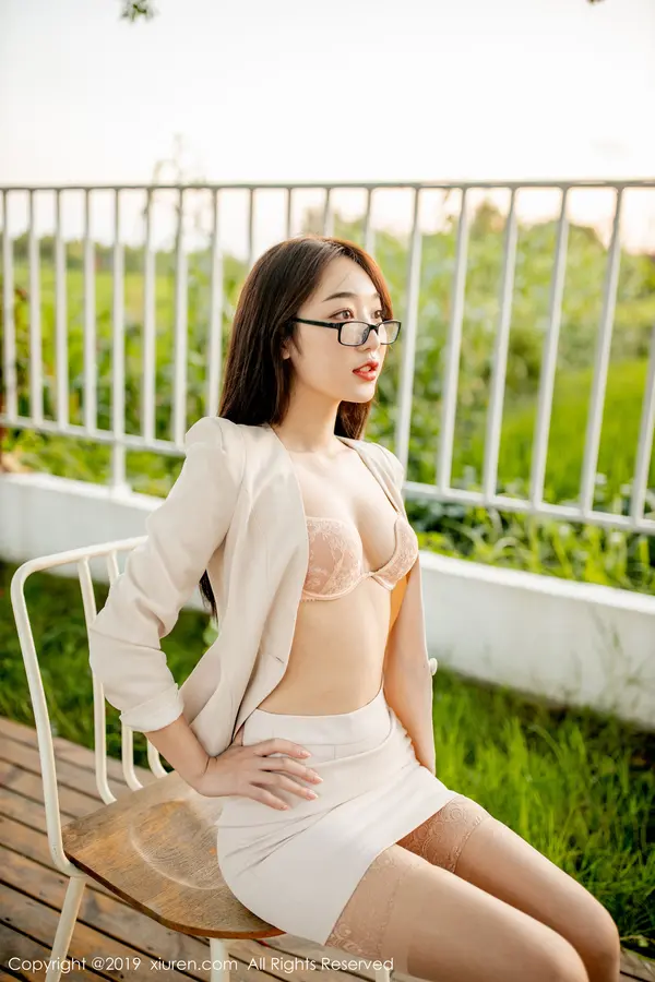 Vol. 01700 小九月（64P）（5/64）