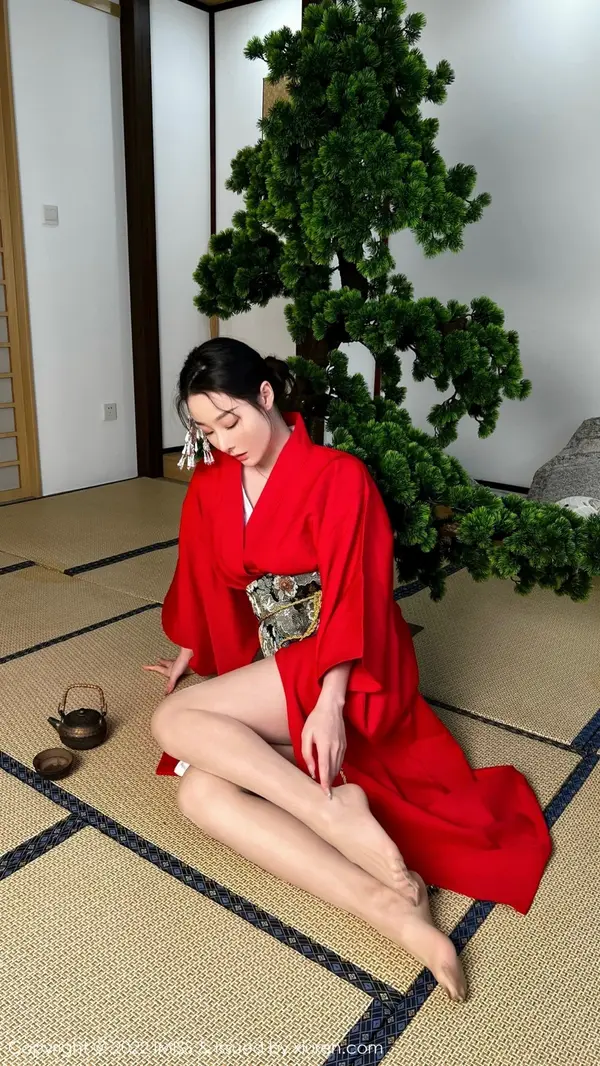 Vol. 0669 逗逗doudou（31P）（4/31）