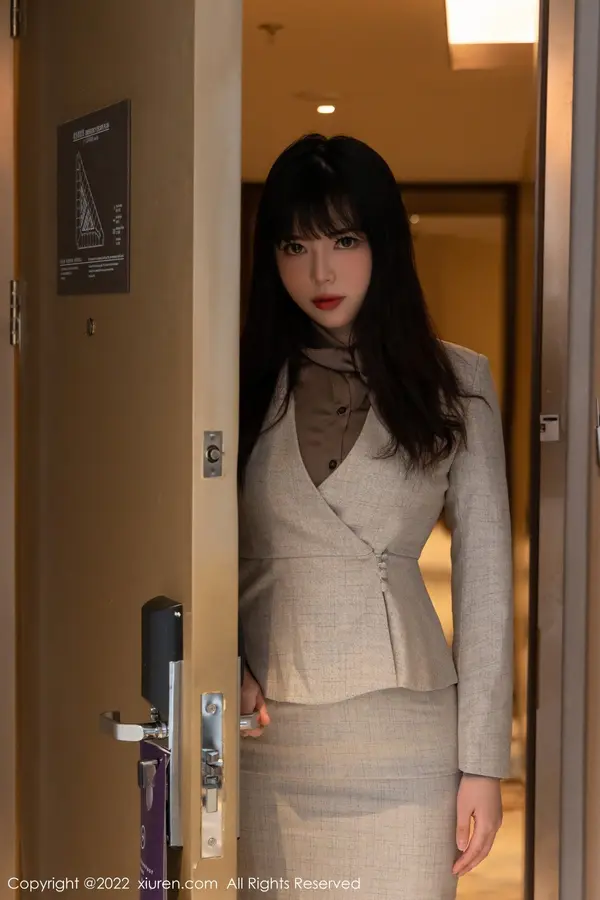 Vol. 04689 Arude薇薇（98P）（2/98）