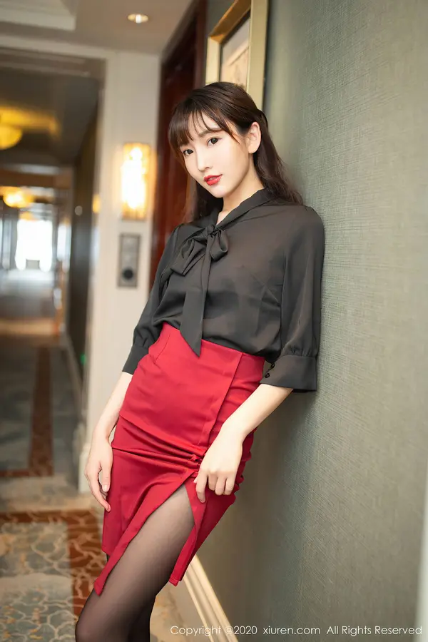 Vol. 02498 陆萱萱（83P）（4/83）