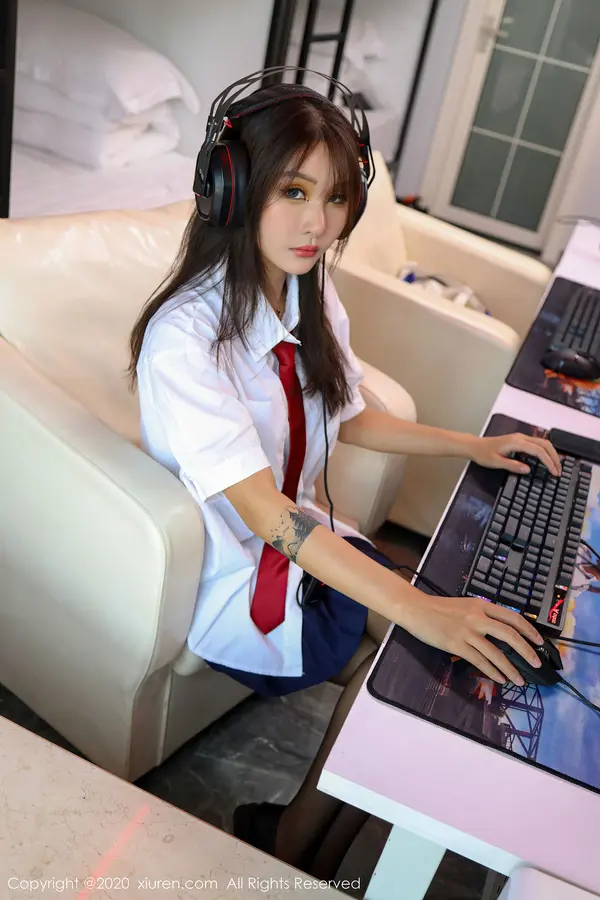 Vol. 02461 Emily顾奈奈（91P）（2/91）