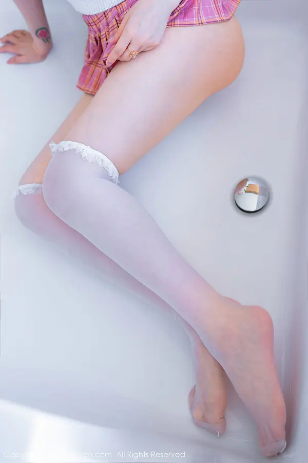 Vol. 02421 玉兔miki（58P）（4/58）