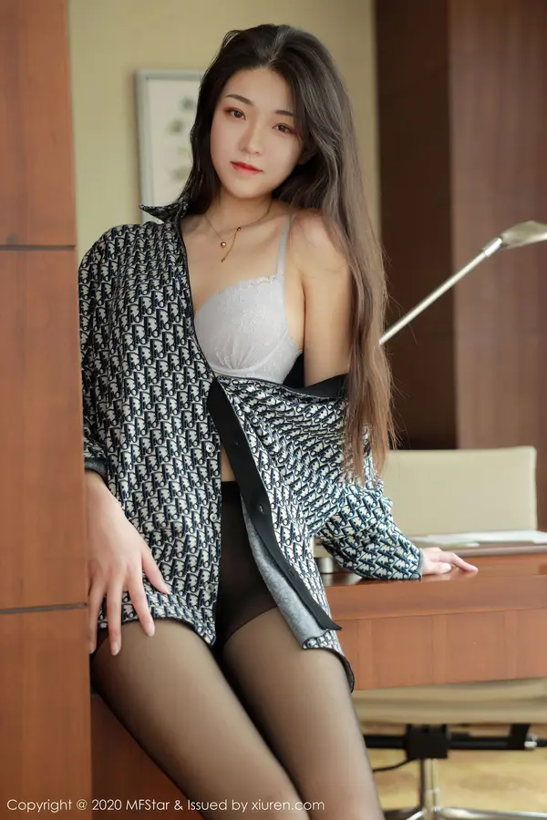 Vol. 0374 Laura苏雨彤（53P）（6/53）