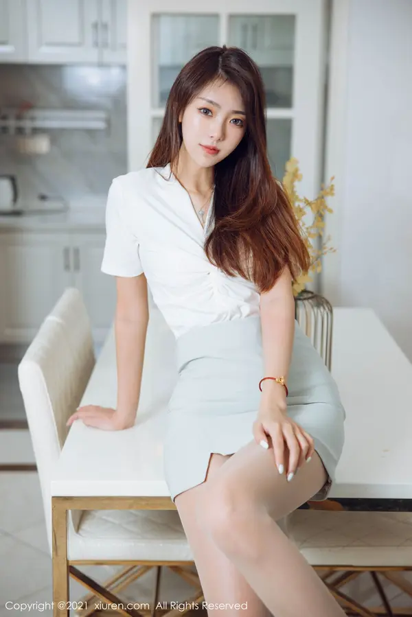 Vol. 03924 可乐Vicky（64P）（6/64）