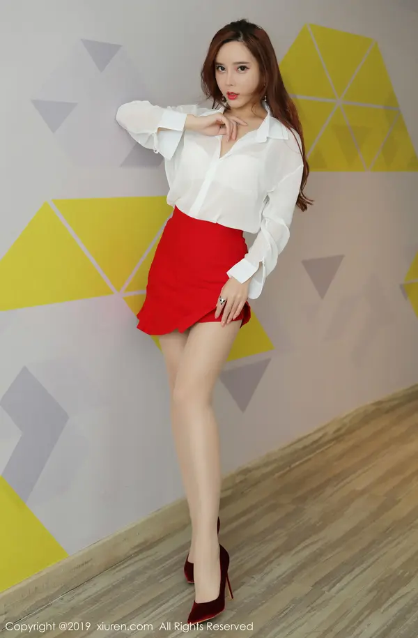 Vol. 01879 艾小青（50P）（3/50）