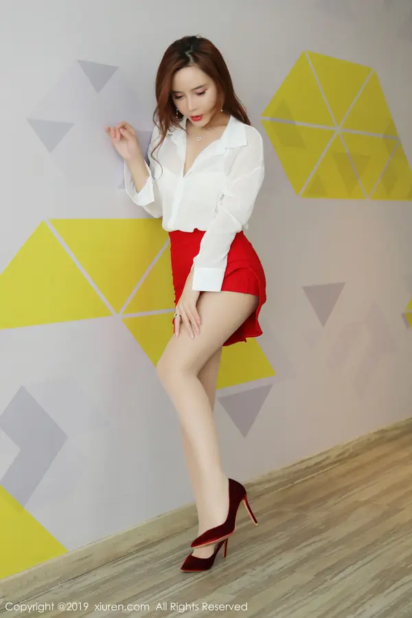 Vol. 01879 艾小青（50P）（4/50）