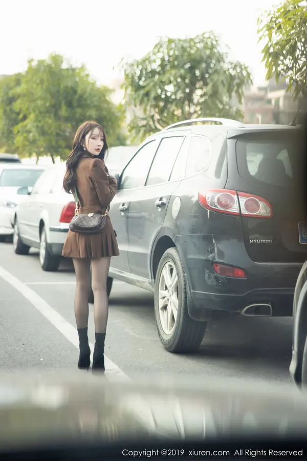 Vol. 01869 周于希Sandy（83P）（4/83）