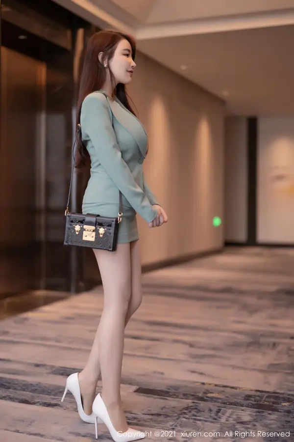 Vol. 03728 Cherry绯月樱（82P）（3/82）
