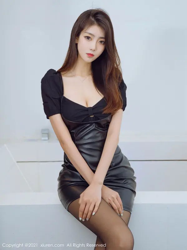 Vol. 03858 可乐Vicky（53P）（3/53）