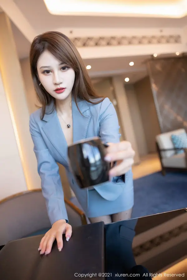 Vol. 04117 张欣欣（84P）（6/84）