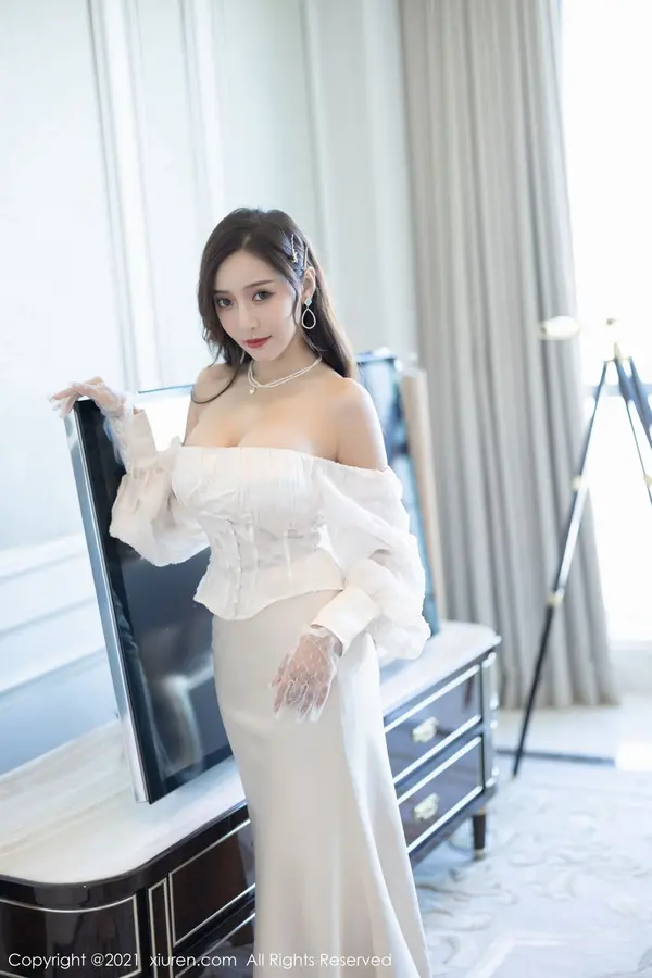 Vol. 04136 王馨瑶yanni（98P）（2/98）