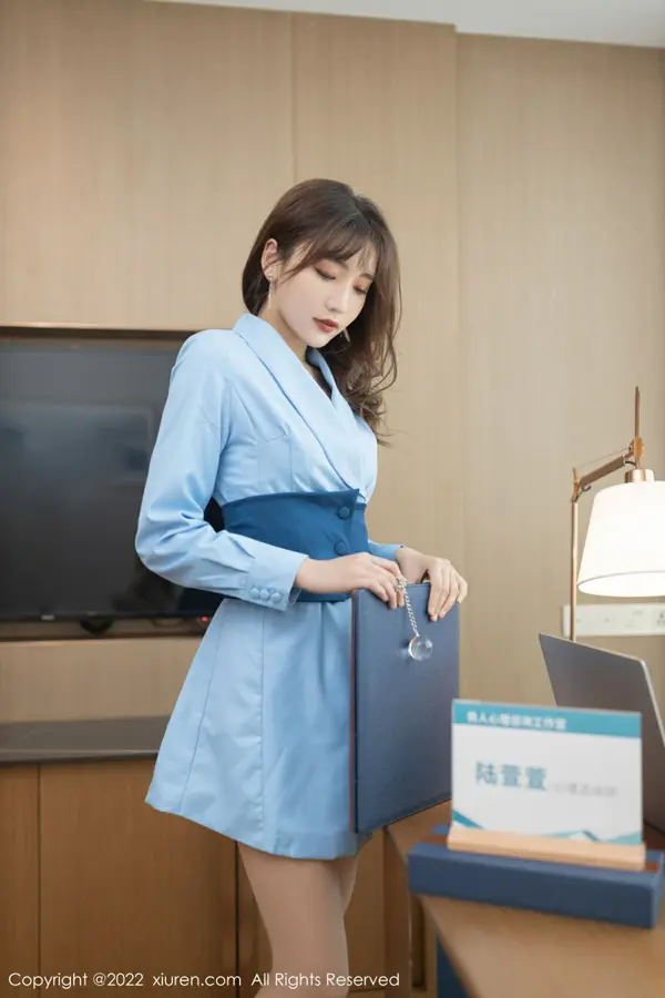 Vol. 04461 陆萱萱（83P）（2/83）