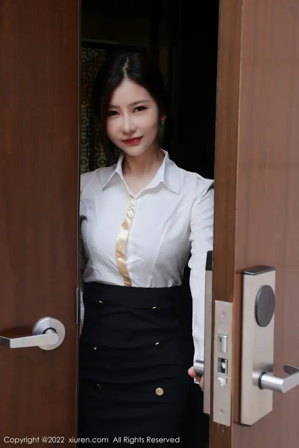 Vol. 04472 尹甜甜（76P）（2/76）