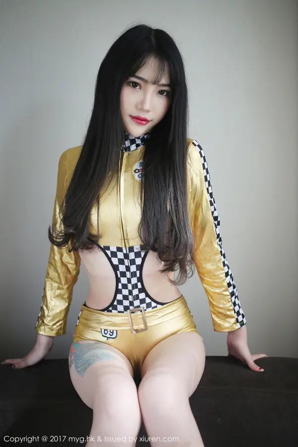 Vol. 0252 杨洁linda（43P）（3/43）