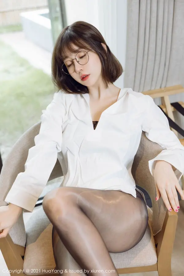 Vol. 0460 王雨纯（52P）（2/52）