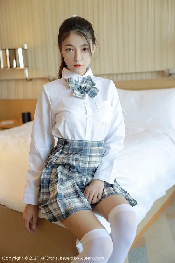 Vol. 0448 Laura苏雨彤（41P）（4/41）