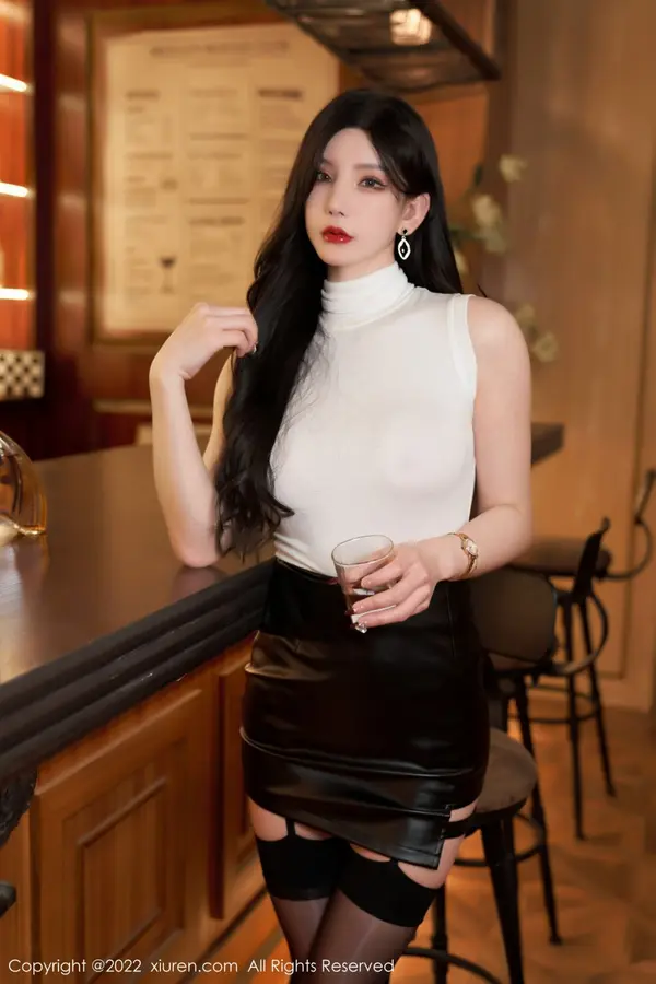 Vol. 04822 周于希Sally（85P）（3/85）