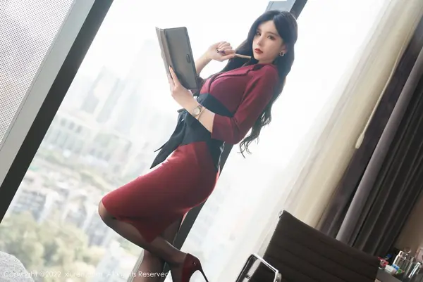 Vol. 04877 周于希Sally（77P）（4/77）