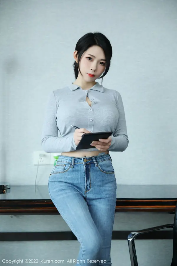 Vol. 04711 娜娜子呀（73P）（4/73）