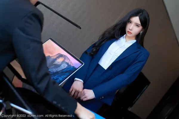 Vol. 04708 周于希Sally（83P）（6/83）