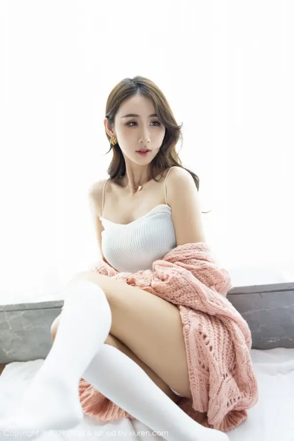 Vol. 0561 萌白酱（66P）（4/66）