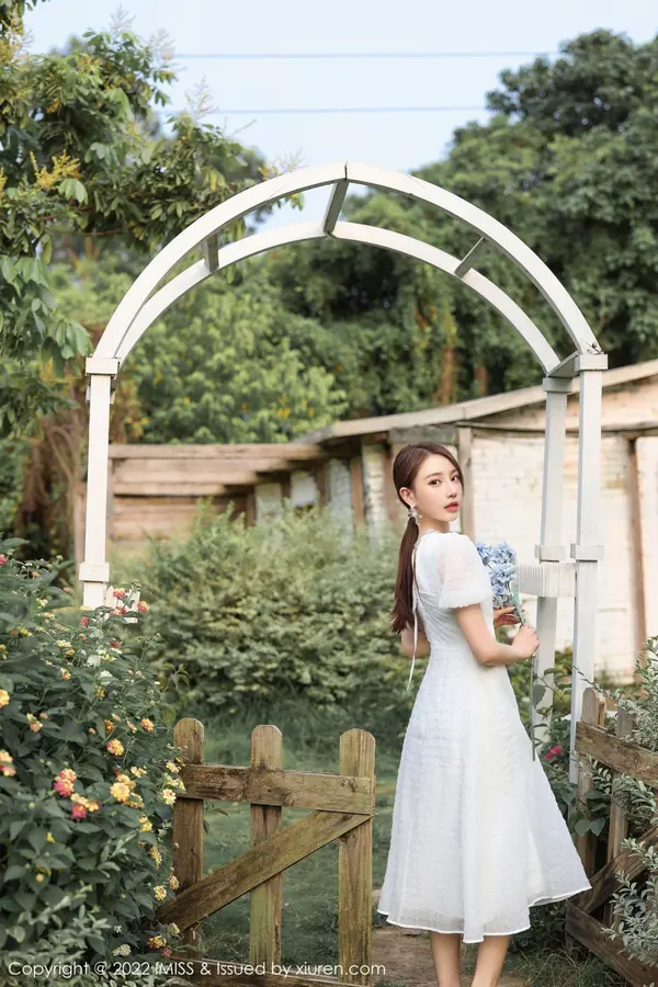 Vol. 0682 Lynn刘奕宁（25P） (2/25)
