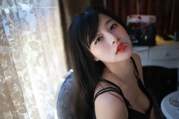 Vol. 00007 易欣viya（71P） (2/71)