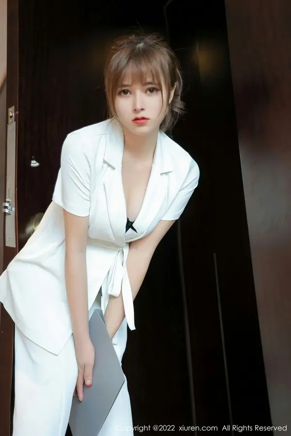 Vol. 05019 奈沐子（49P） (4/49)