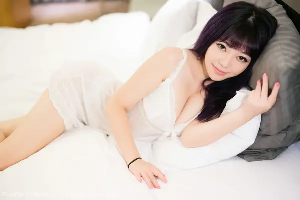 Vol. 0076 刘飞儿Faye（68P） (2/68)