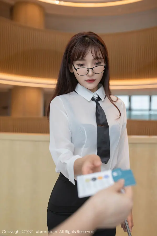 Vol. 03705 陆萱萱（84P） (4/84)