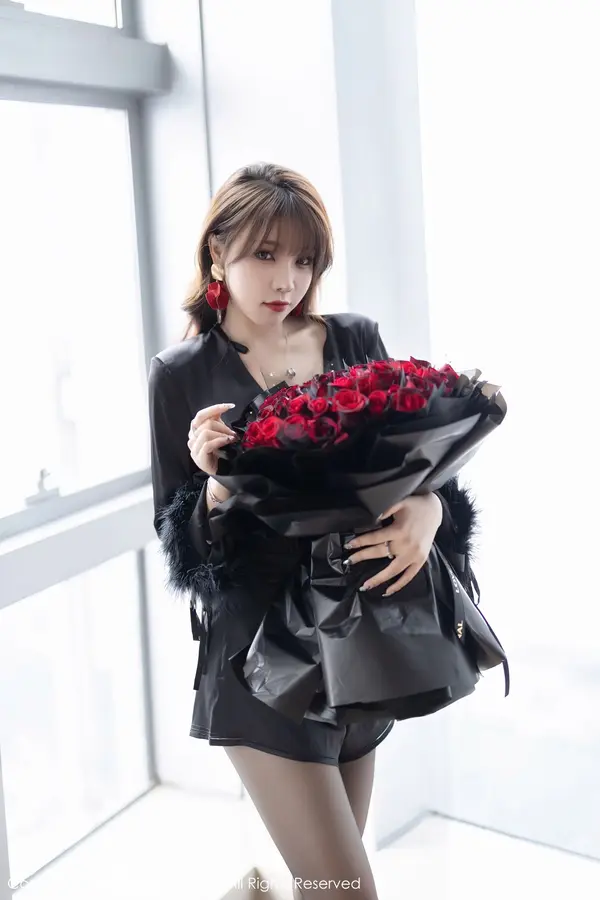 Vol. 04205 芝芝（85P） (3/85)