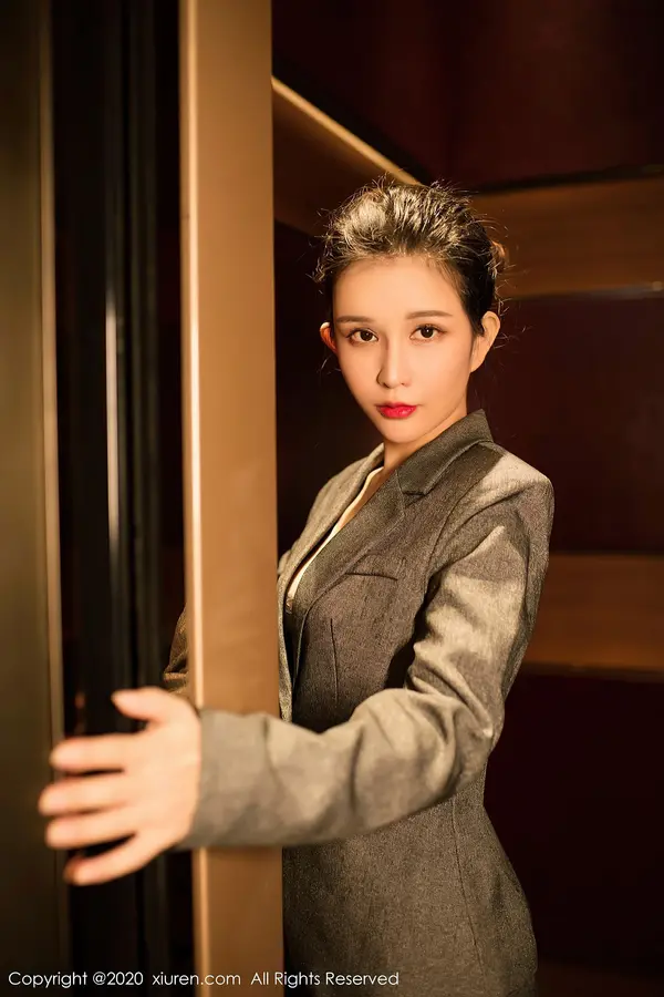 Vol. 02896 张雨萌（46P） (3/46)