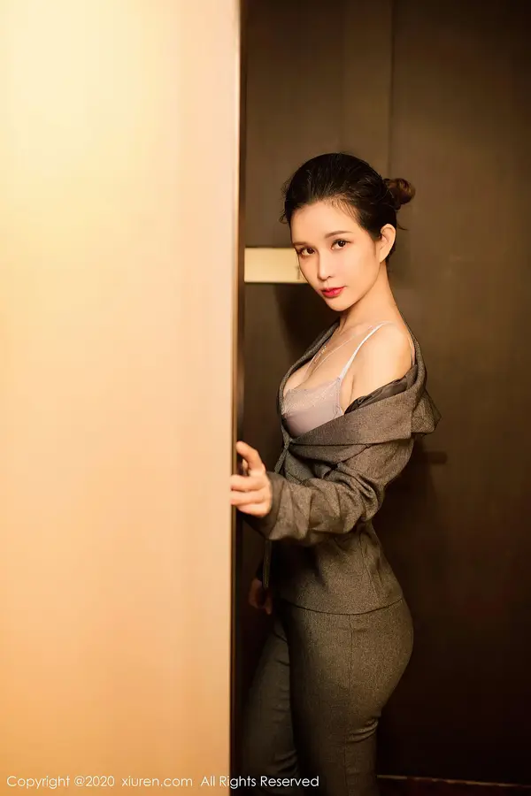 Vol. 02896 张雨萌（46P） (4/46)