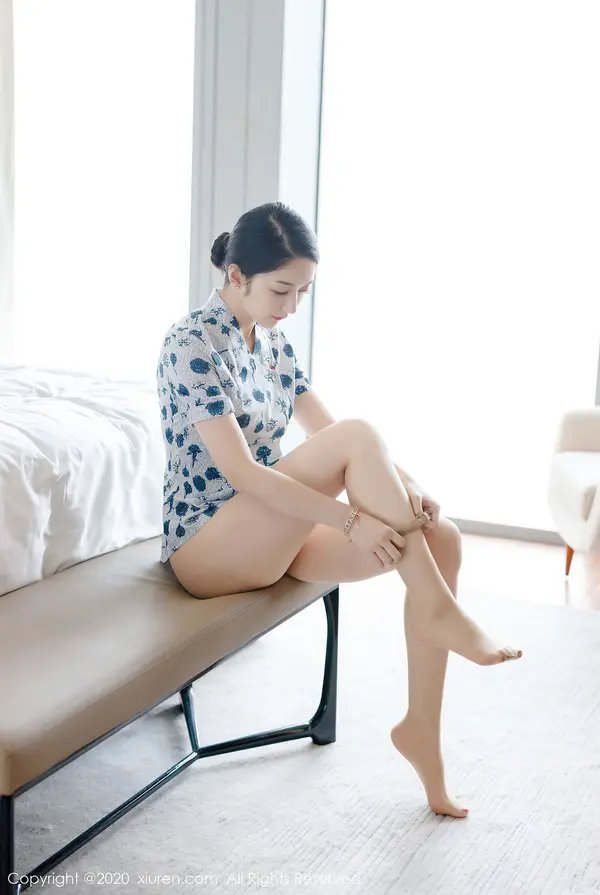 Vol. 02305 小热巴（101P） (2/101)