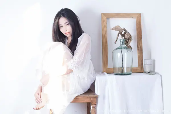 Vol. 01024 许诺Sabrina（83P） (2/83)