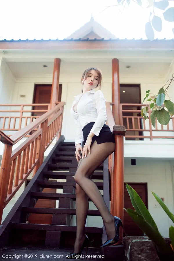 Vol. 01606 黄楽然（57P） (2/57)