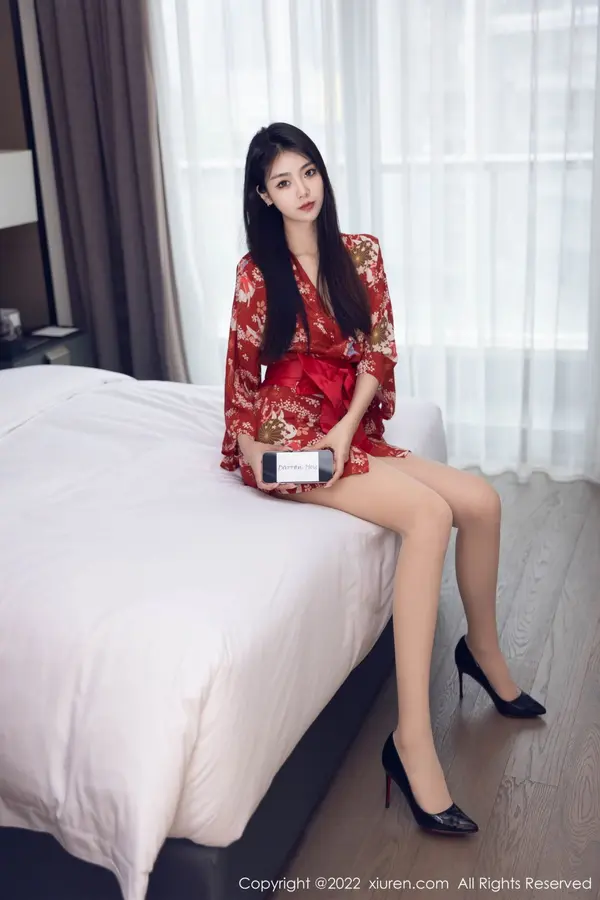 Vol. 05736 可乐Vicky（54P） (4/54)