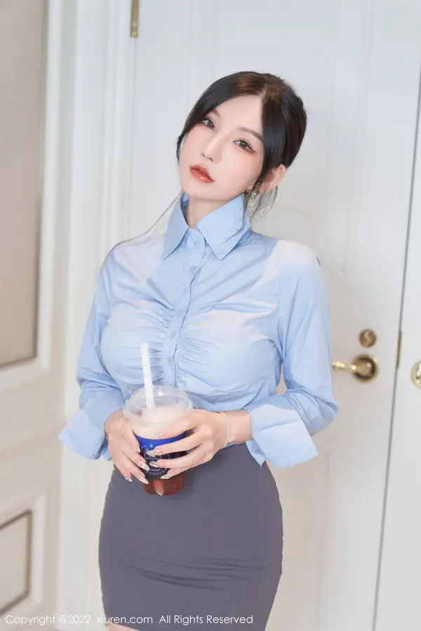 Vol. 05812 周于希Sally（91P） (3/91)